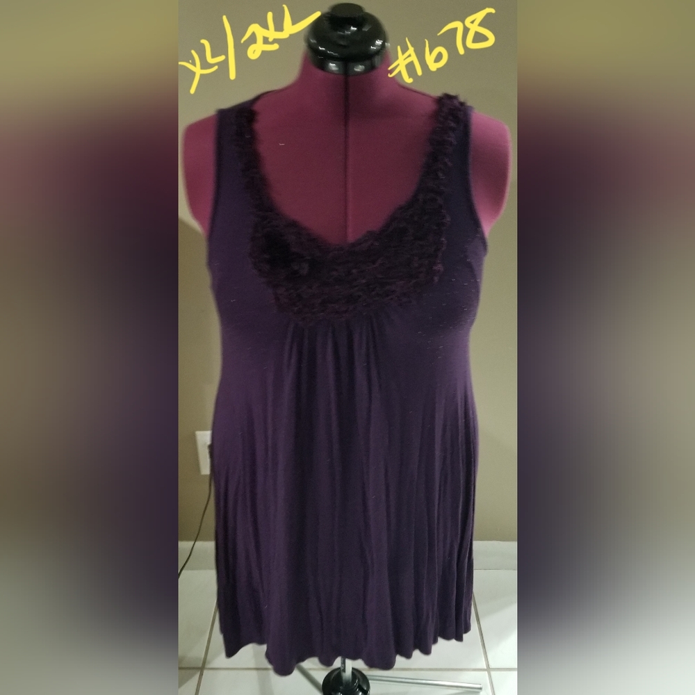 WOMEN'S CLOTHING SIZE XL / 2 XL # 678